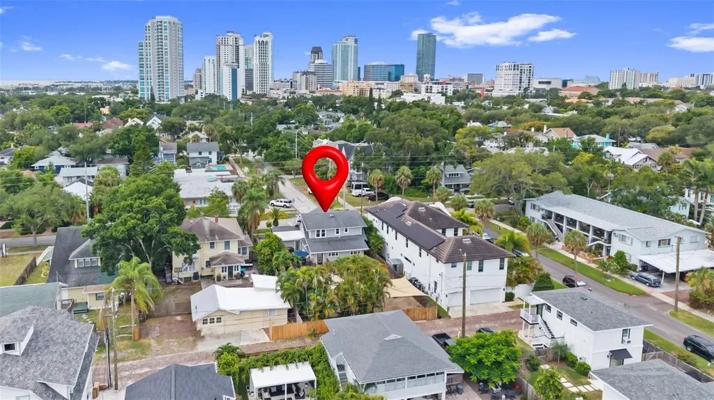215 9th Avenue NE St Petersburg FL 33701