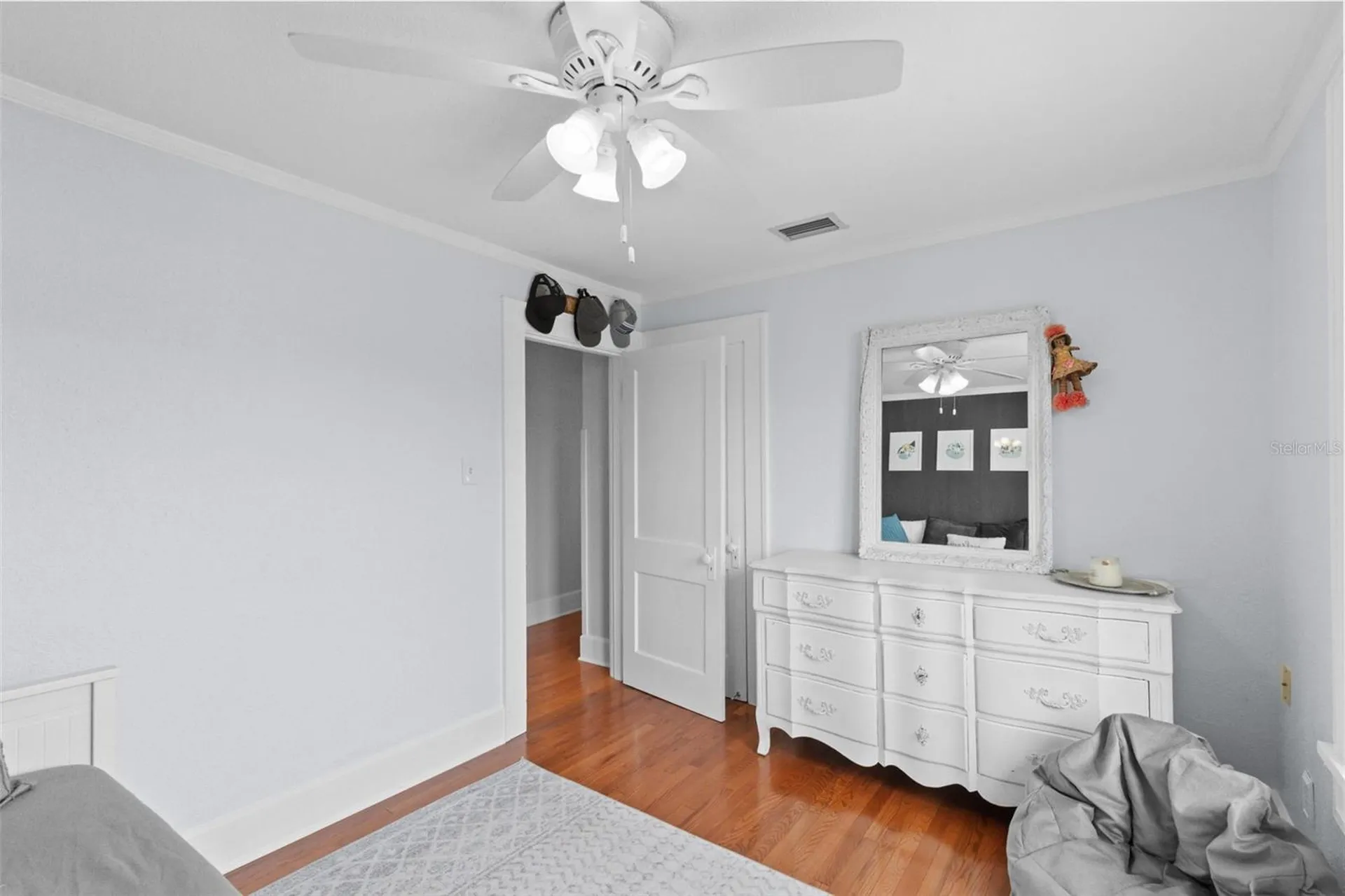 215 9th Avenue NE St Petersburg FL 33701