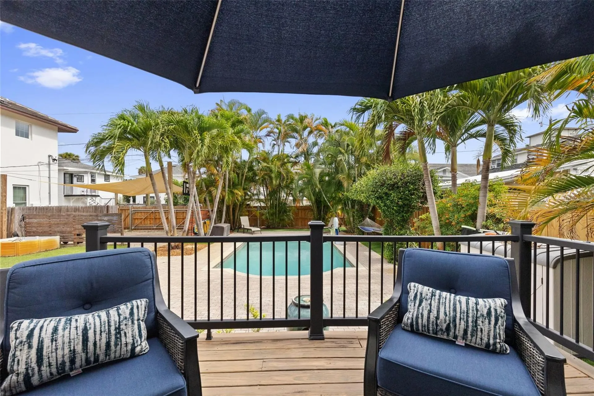 215 9th Avenue NE St Petersburg FL 33701