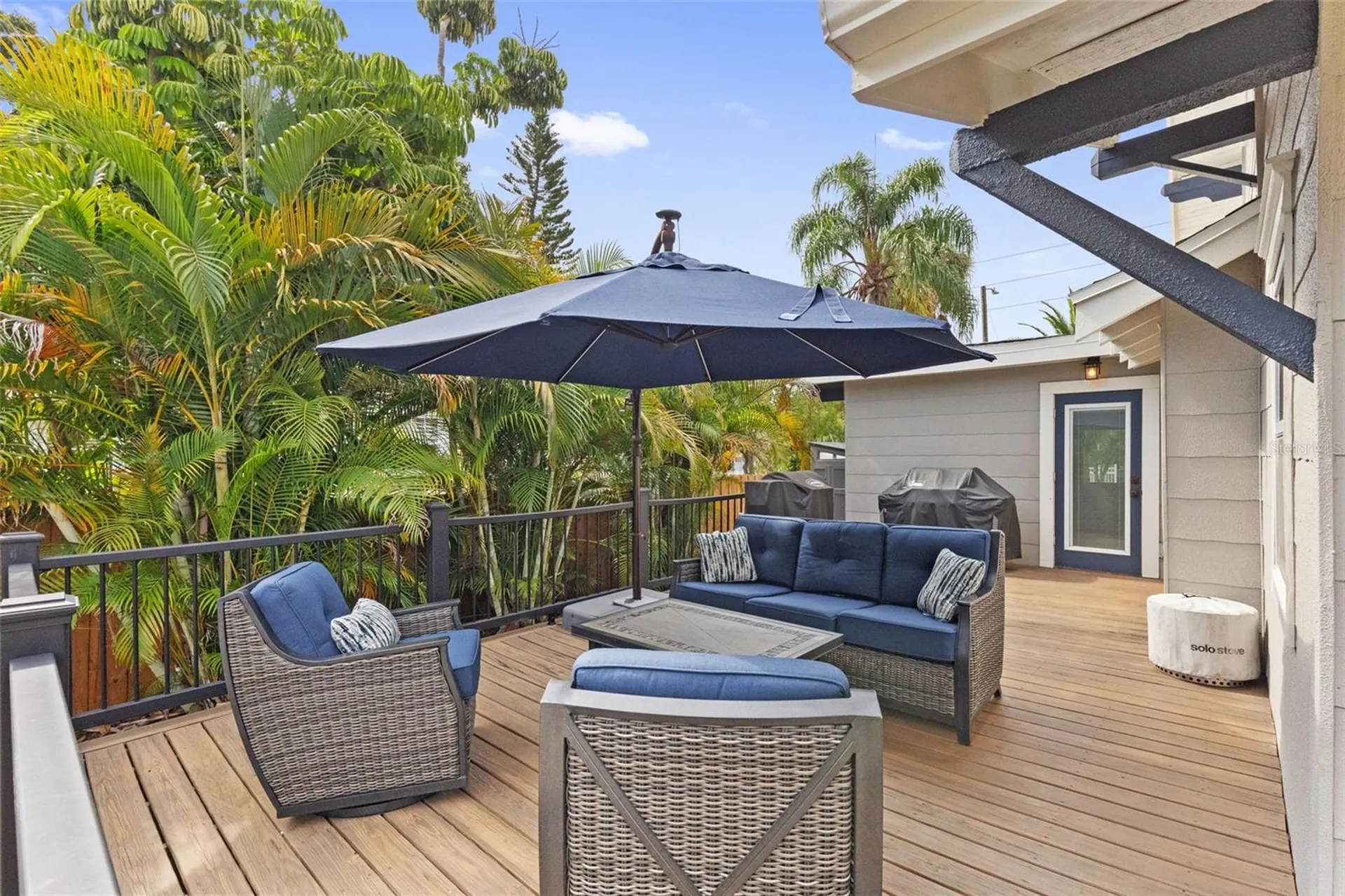 215 9th Avenue NE St Petersburg FL 33701
