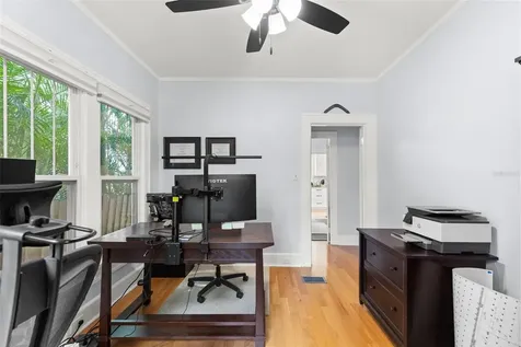 215 9th Avenue NE St Petersburg FL 33701