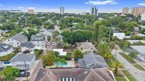 215 9th Avenue NE St Petersburg FL 33701