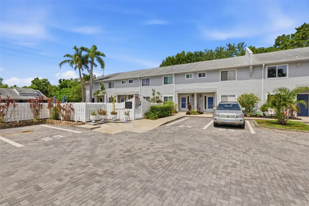 500 New York Avenue Dunedin FL 34698