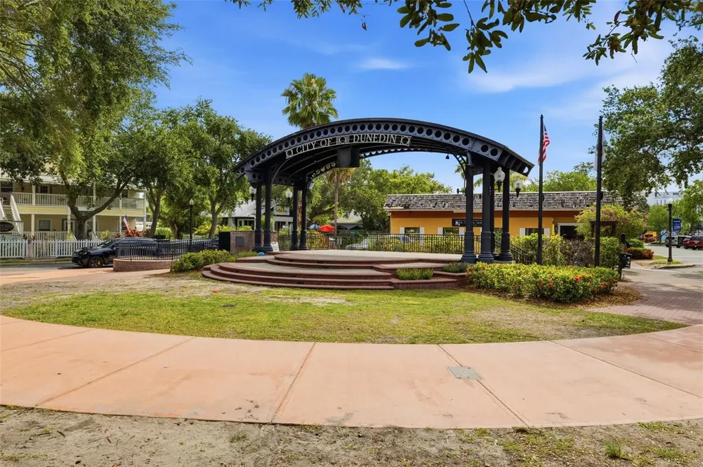 500 New York Avenue Dunedin FL 34698