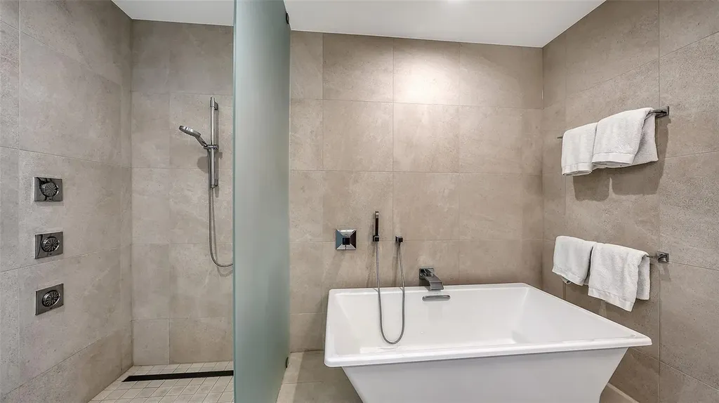 401 Quay Sarasota FL 34236