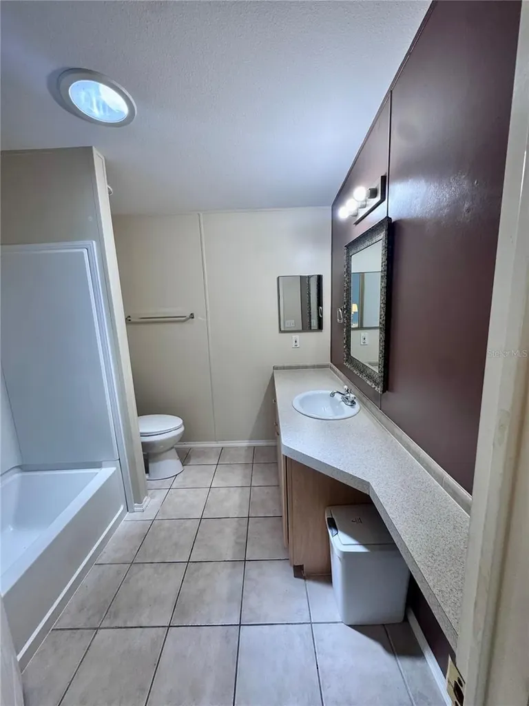 4385 Maple Avenue Edgewater FL 32141