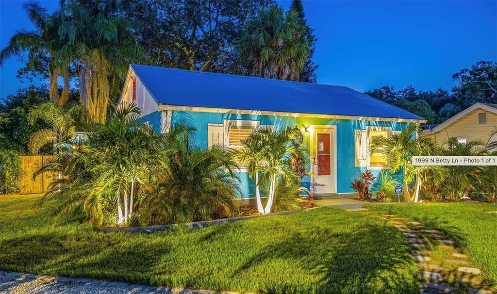 1999 N Betty Lane Clearwater FL 33755