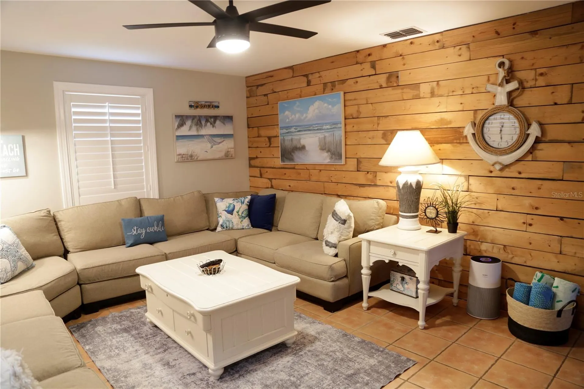 1999 N Betty Lane Clearwater FL 33755
