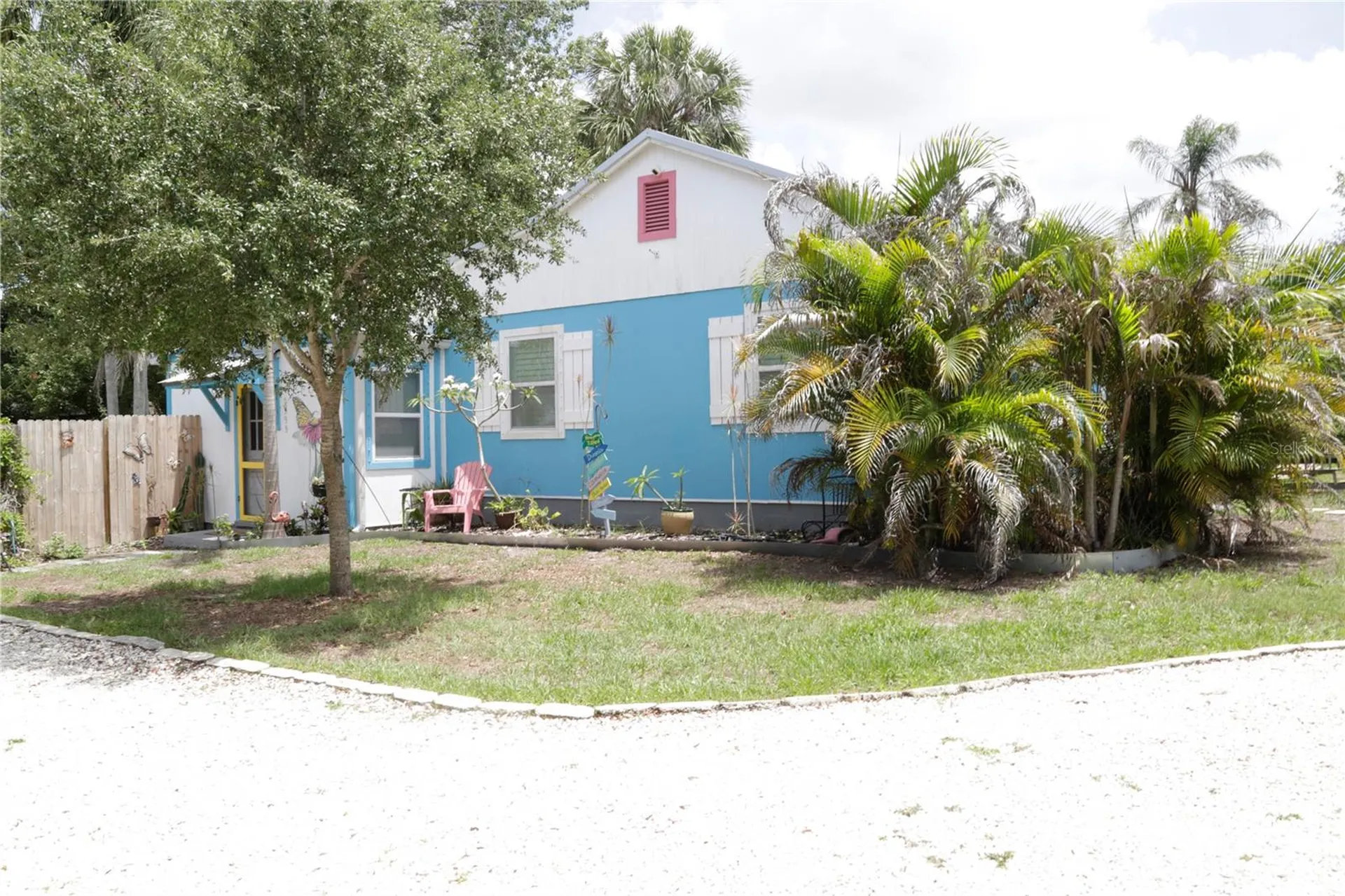 1999 N Betty Lane Clearwater FL 33755