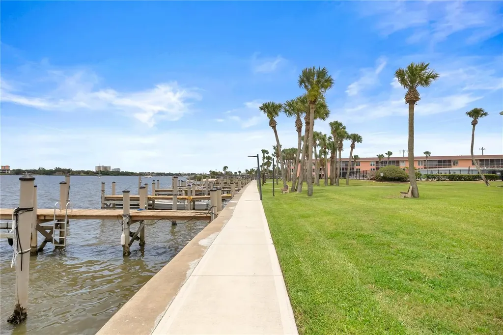 715 S Beach Street Daytona Beach FL 32114