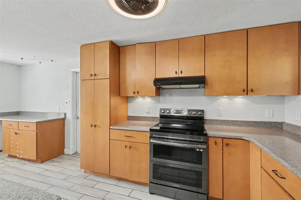 986 Lexington Drive Dunedin FL 34698