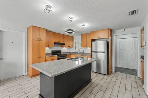 986 Lexington Drive Dunedin FL 34698
