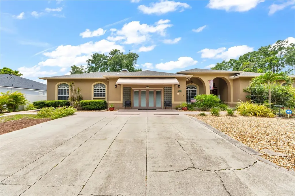 7816 Marigold Avenue Tampa FL 33614