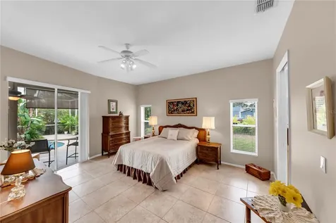 7816 Marigold Avenue Tampa FL 33614