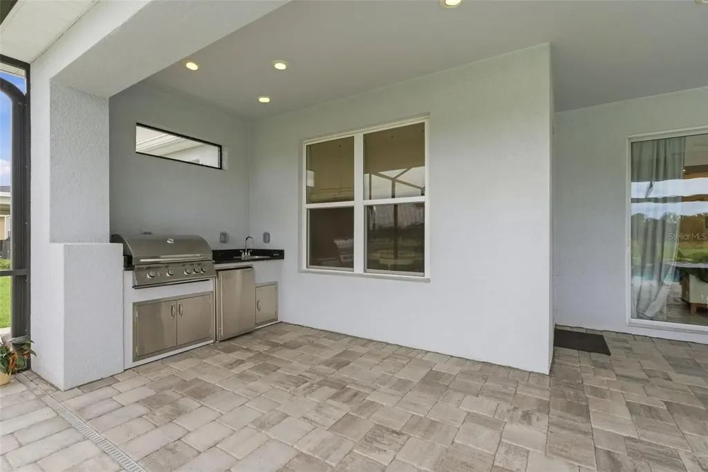 33774 Castaway Loop Wesley Chapel FL 33543
