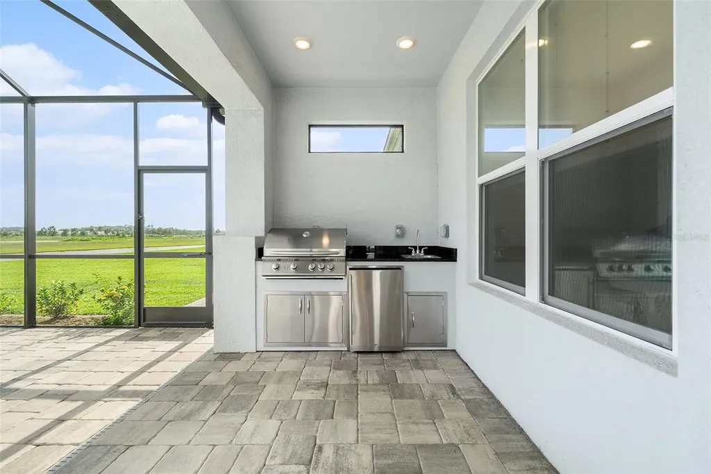 33774 Castaway Loop Wesley Chapel FL 33543
