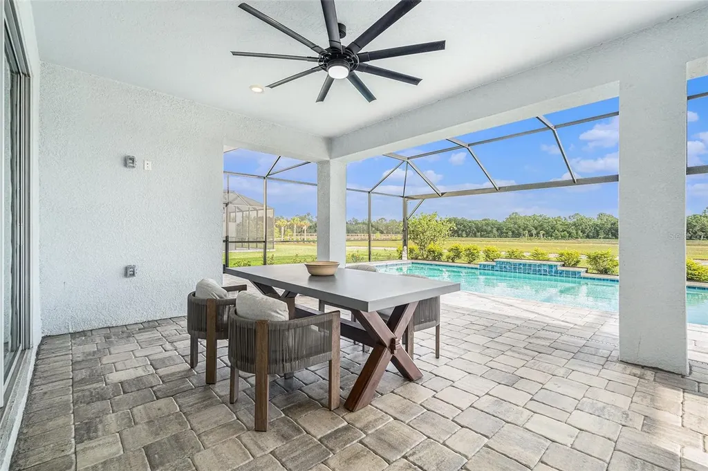 33774 Castaway Loop Wesley Chapel FL 33543