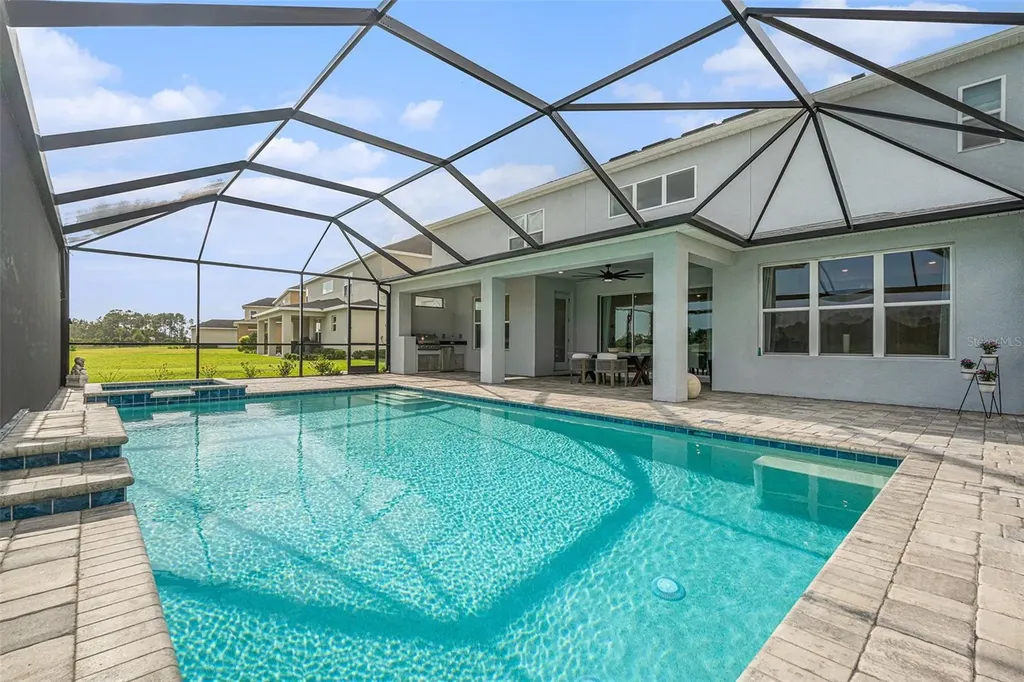 33774 Castaway Loop Wesley Chapel FL 33543