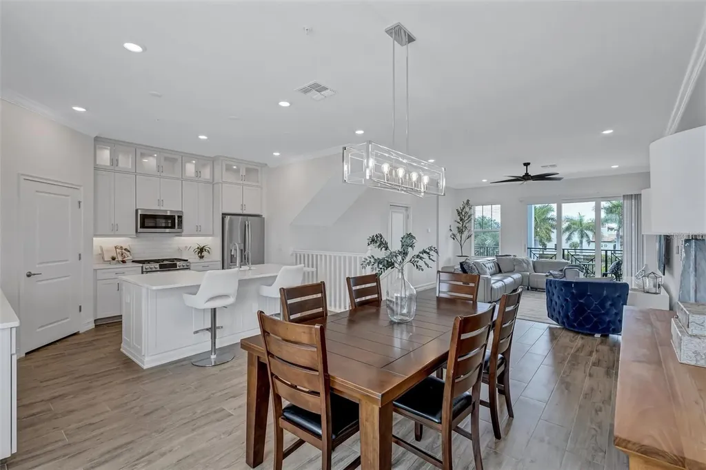 3027 Bermuda Sloop Circle Ruskin FL 33570