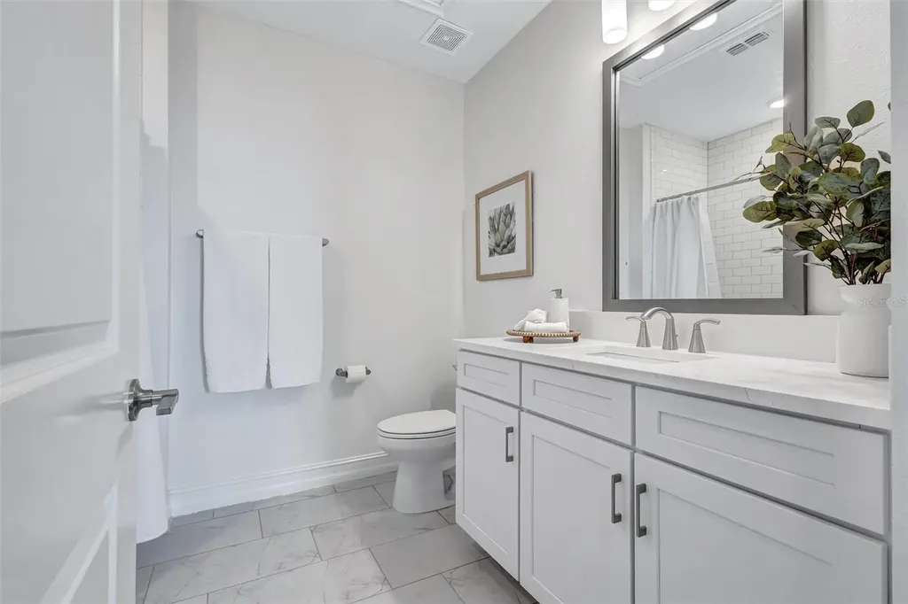 3027 Bermuda Sloop Circle Ruskin FL 33570