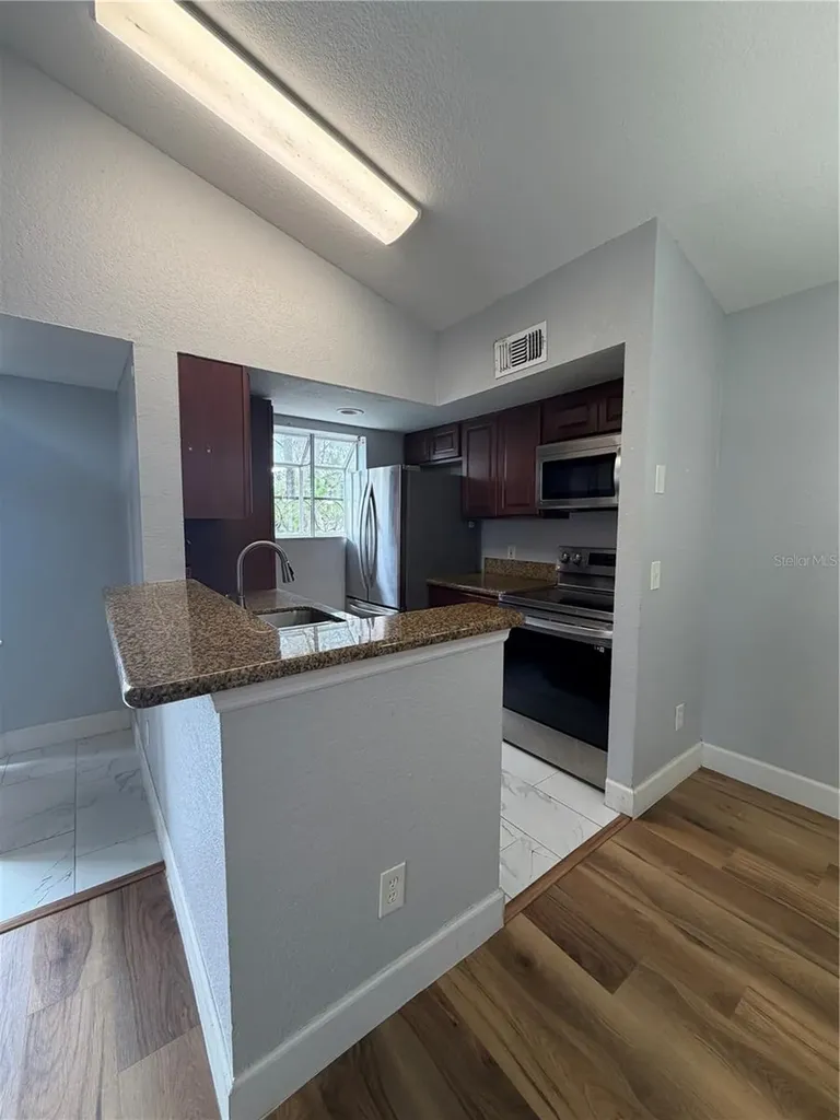 5168 Conroy Road Orlando FL 32811