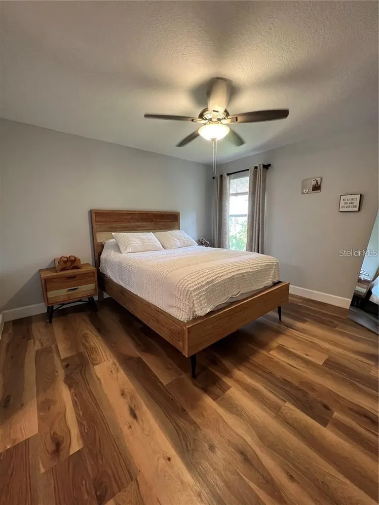 5168 Conroy Road Orlando FL 32811