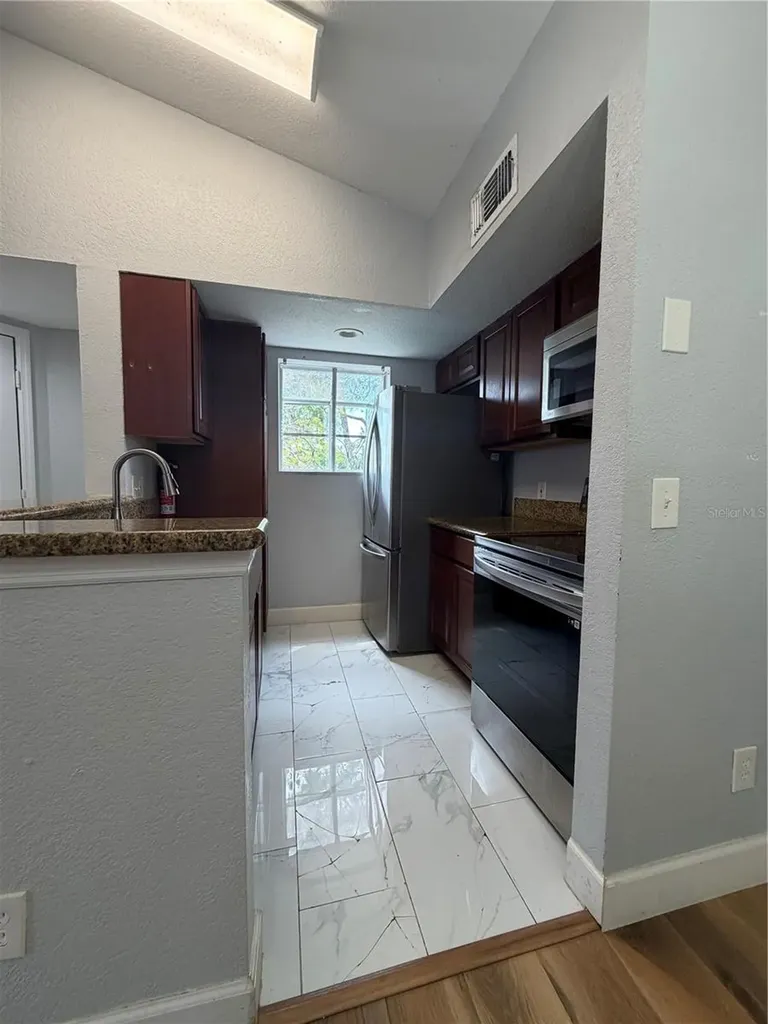 5168 Conroy Road Orlando FL 32811