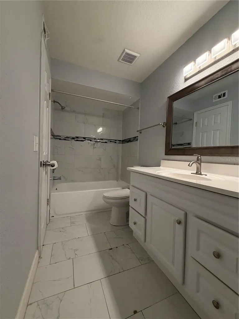 5168 Conroy Road Orlando FL 32811
