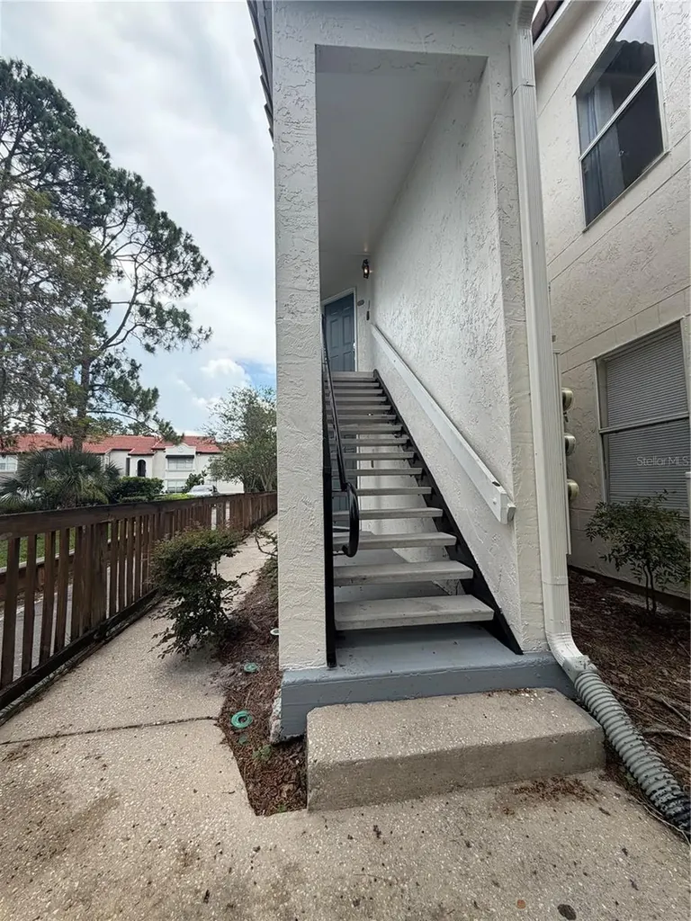 5168 Conroy Road Orlando FL 32811