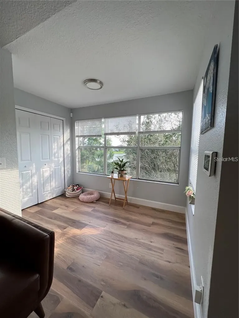 5168 Conroy Road Orlando FL 32811