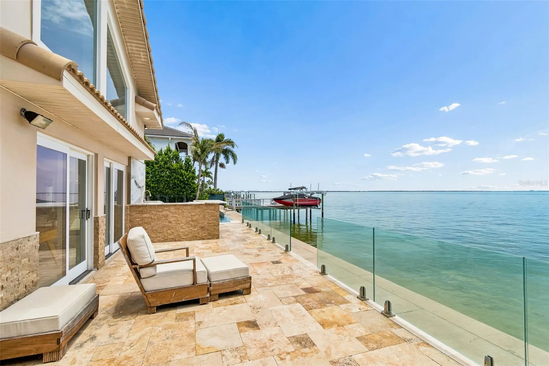 2038 Carolina Avenue NE St Petersburg FL 33703