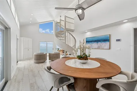 2038 Carolina Avenue NE St Petersburg FL 33703