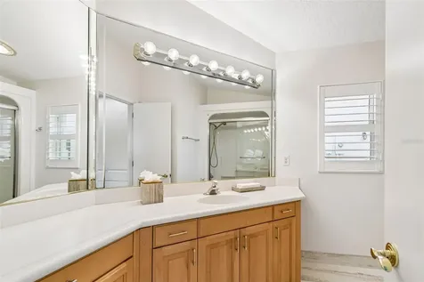2038 Carolina Avenue NE St Petersburg FL 33703