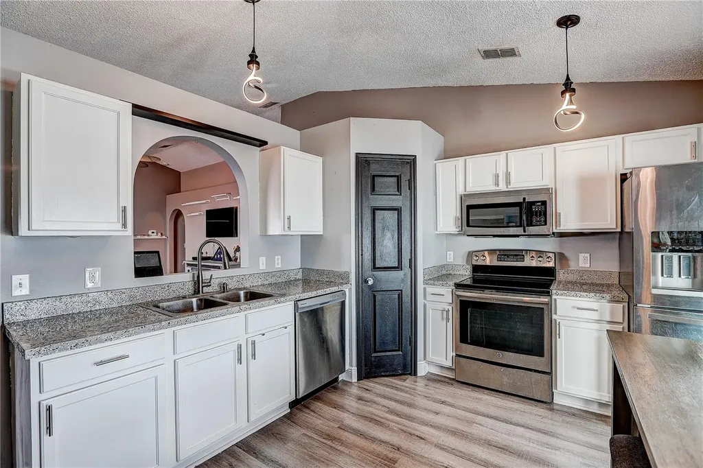 30257 Birdhouse Drive Wesley Chapel FL 33545