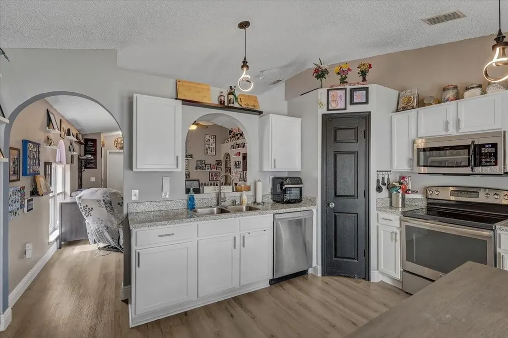 30257 Birdhouse Drive Wesley Chapel FL 33545