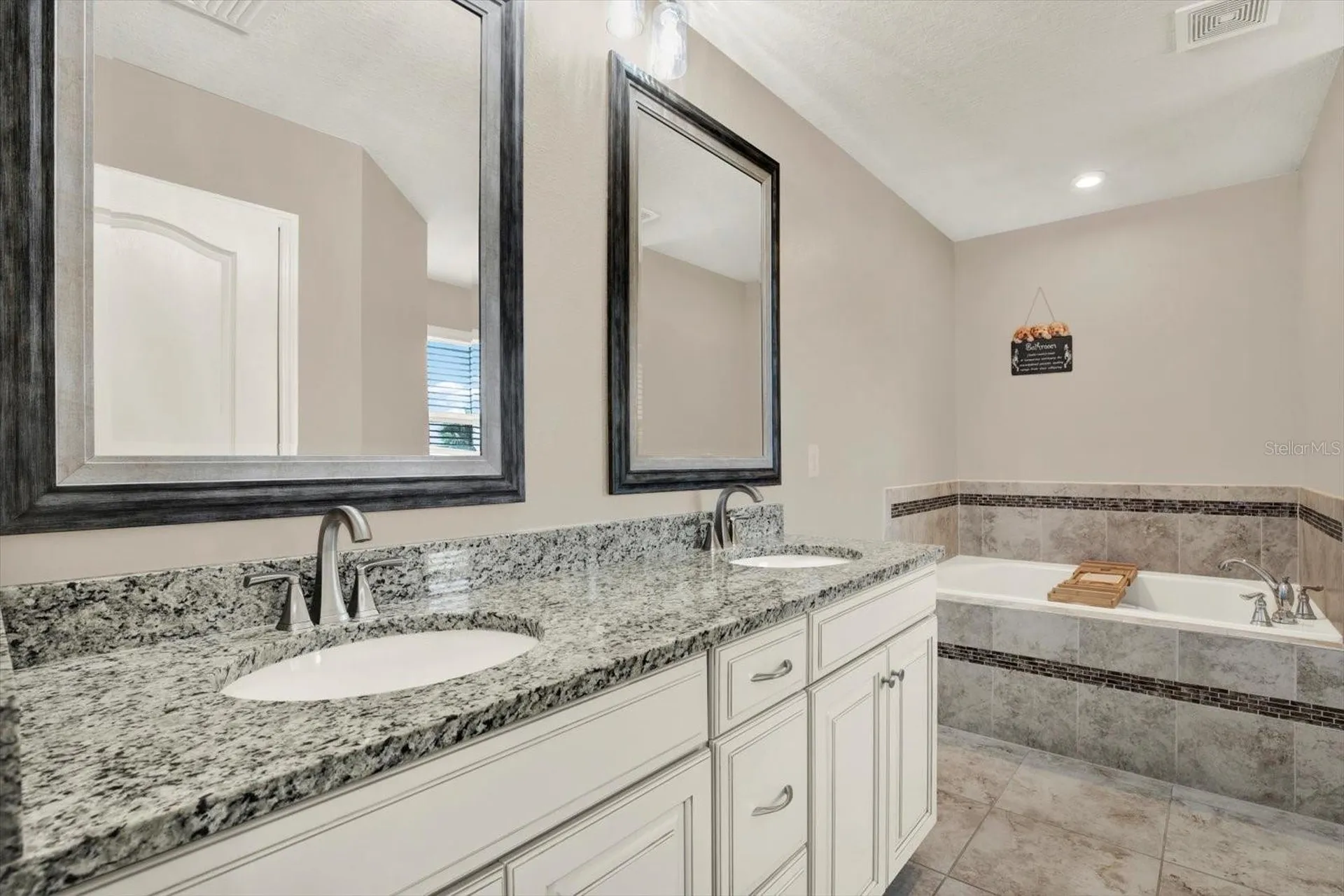 11702 Lake Lucaya Drive Riverview FL 33579