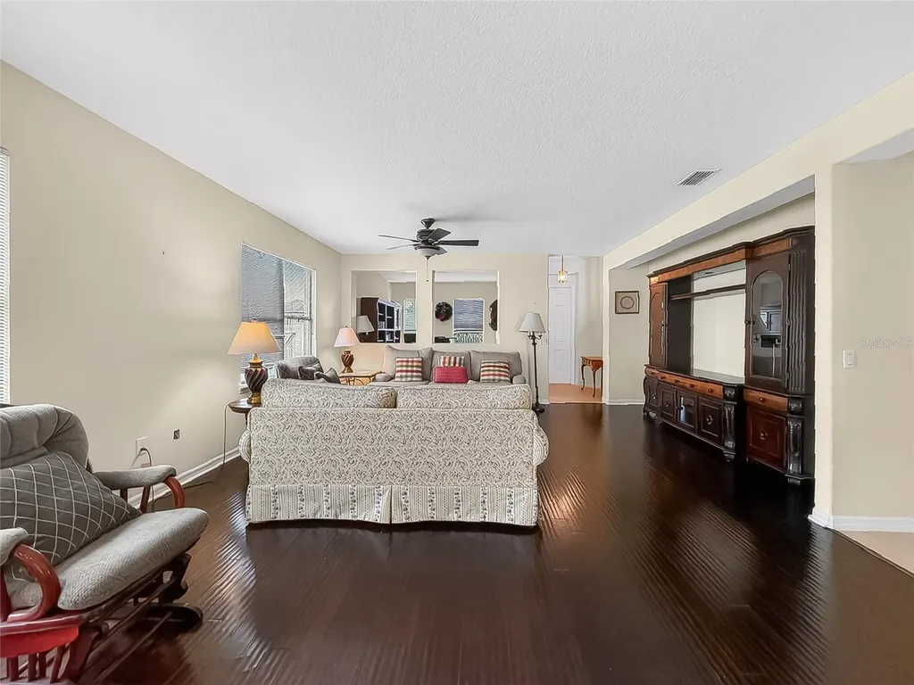 25143 Chipshot Court Sorrento FL 32776