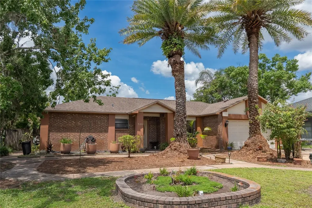 720 Tahiti Drive Kissimmee FL 34758