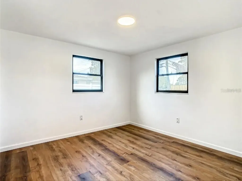 4731 Phoenix Avenue Holiday FL 34690