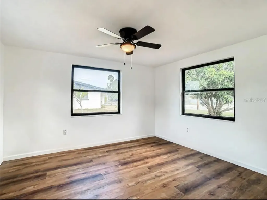 4731 Phoenix Avenue Holiday FL 34690