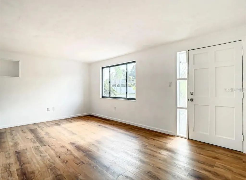 4731 Phoenix Avenue Holiday FL 34690