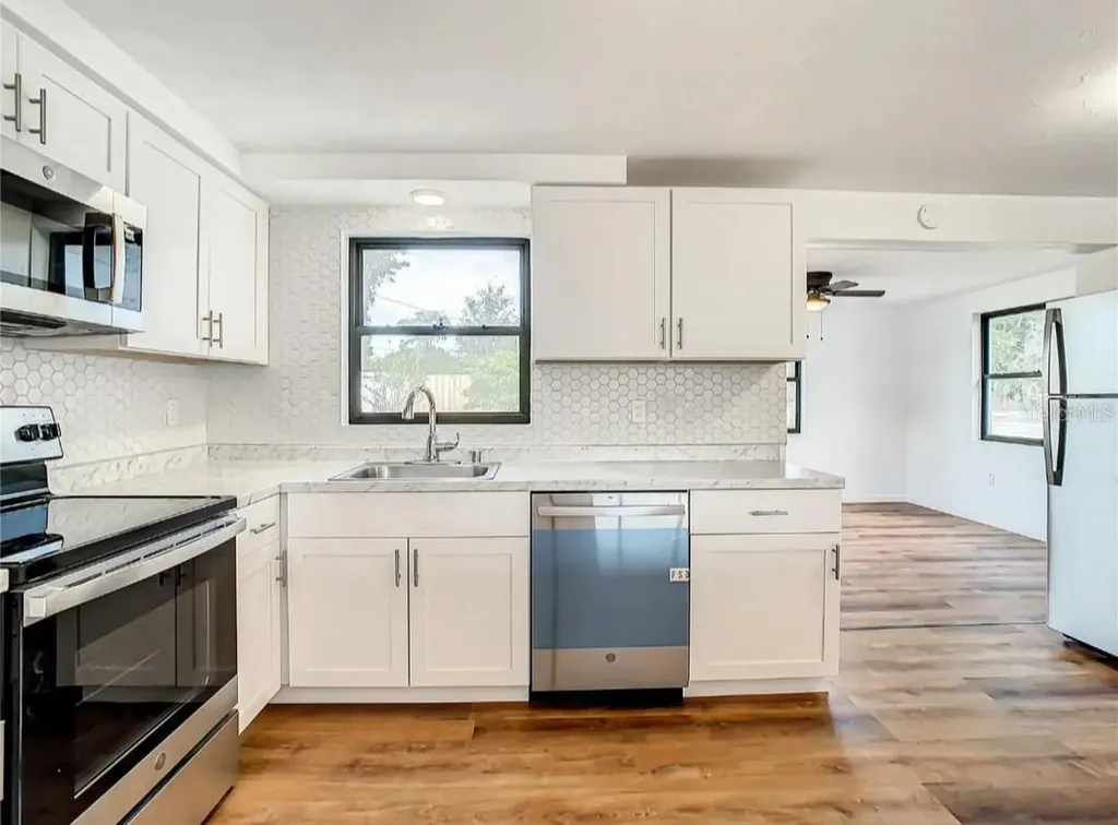 4731 Phoenix Avenue Holiday FL 34690