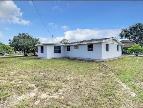 4731 Phoenix Avenue Holiday FL 34690