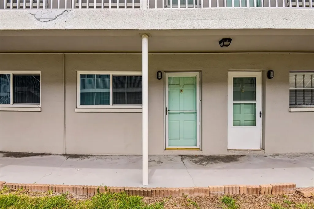 5924 5th Avenue N St Petersburg FL 33710
