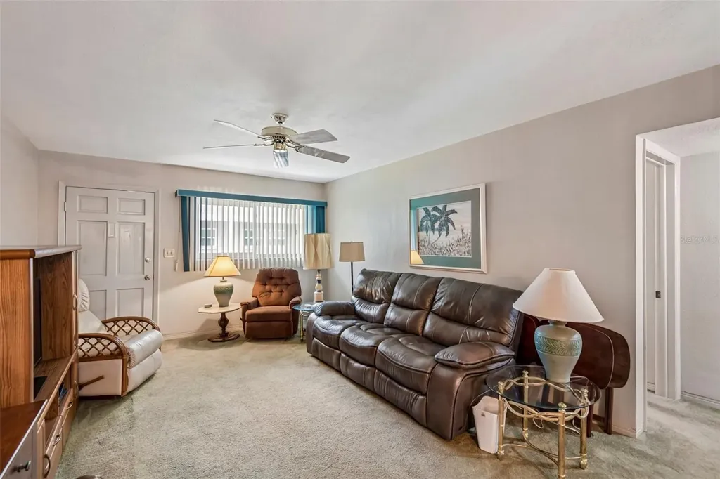 5924 5th Avenue N St Petersburg FL 33710