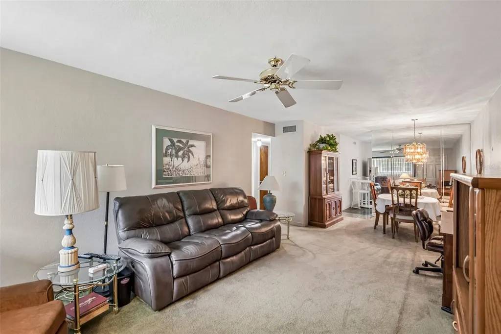 5924 5th Avenue N St Petersburg FL 33710