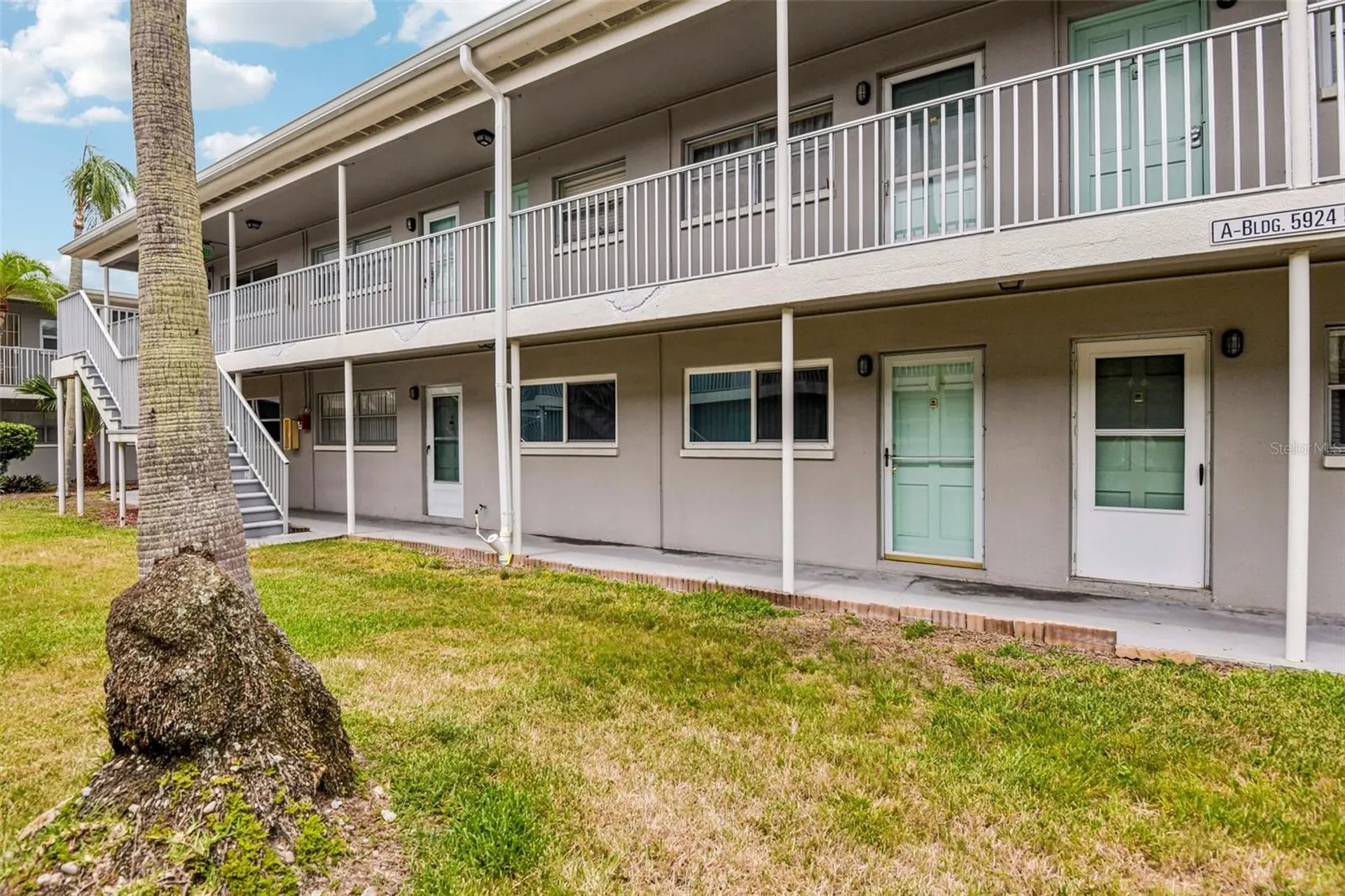5924 5th Avenue N St Petersburg FL 33710