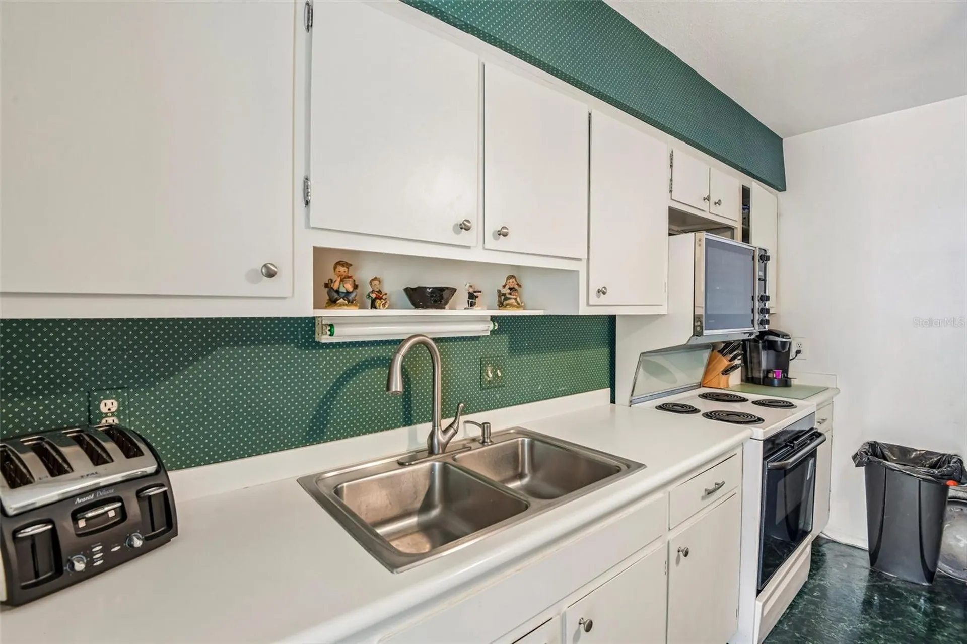 5924 5th Avenue N St Petersburg FL 33710