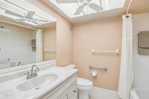 5924 5th Avenue N St Petersburg FL 33710