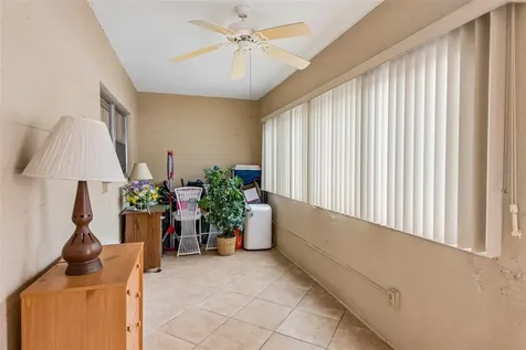 5924 5th Avenue N St Petersburg FL 33710